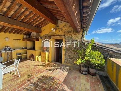 Maison - 140 m² - 5 pièces