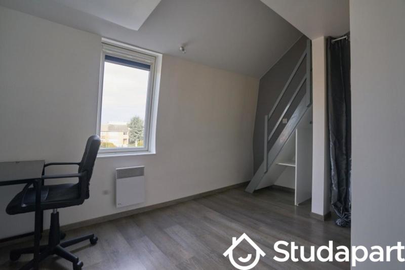 Chambre - 9 m² - 1 pièce