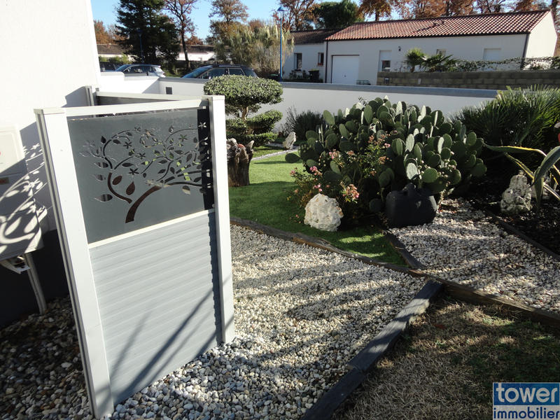 Maison - 102 m² - 4 pièces