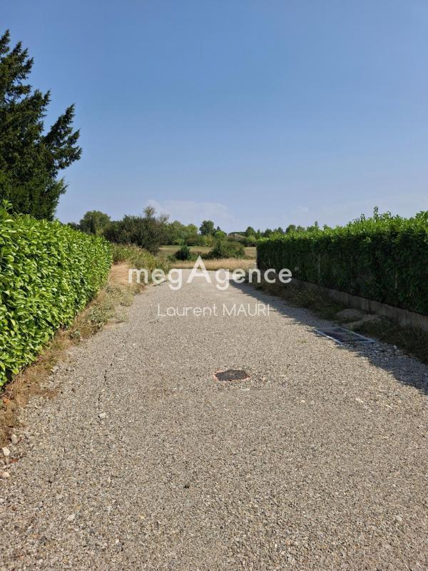 Terrain constructible - 553 m²