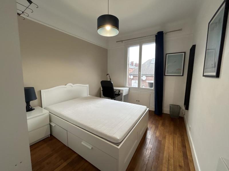 Chambre - 11 m² - 1 pièce