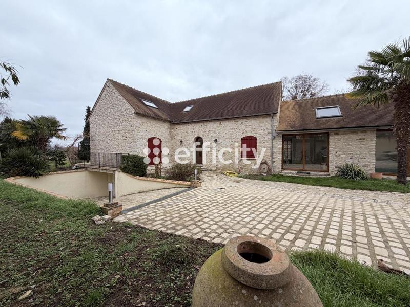 Maison - 250 m² - 7 pièces