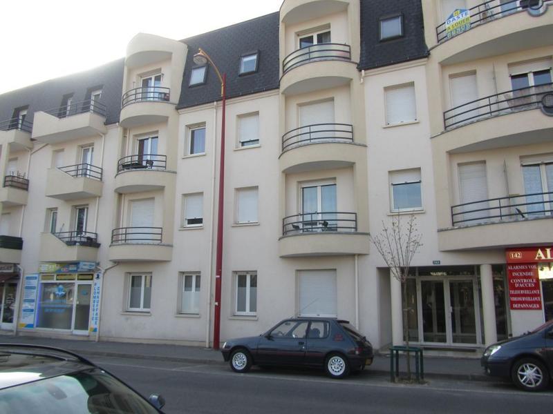 Studio - 30 m² - 1 pièce