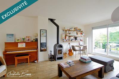 Maison - 104 m² - 4 pièces