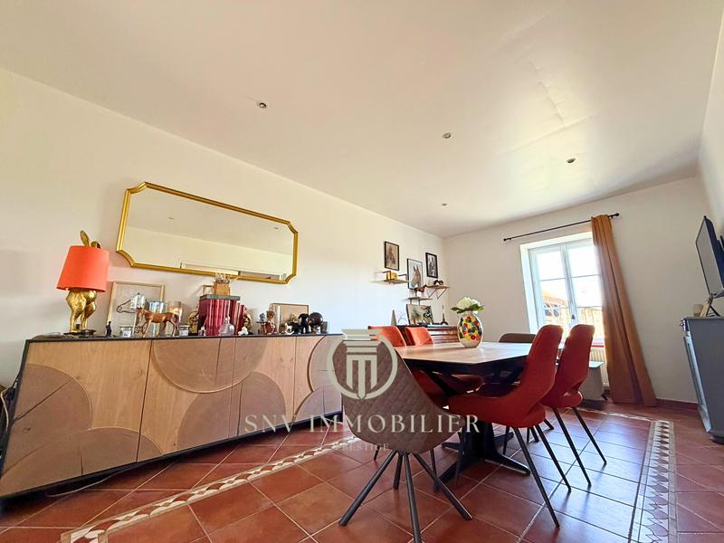 Propriété - 126 m² - 4 pièces