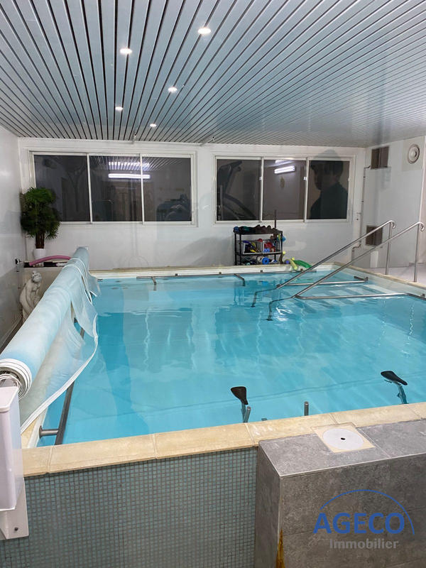 Local commercial - 290 m²