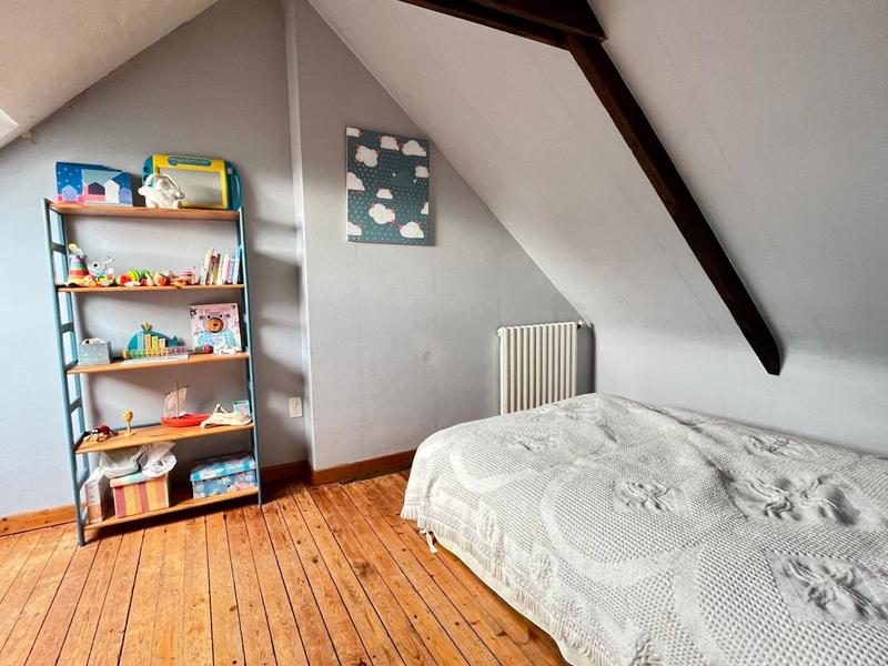 Maison - 187 m² - 8 pièces