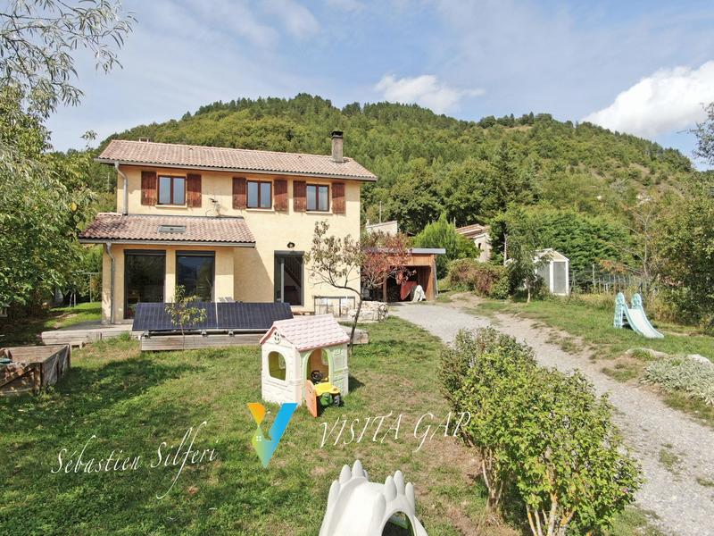 Maison - 86 m² - 5 pièces