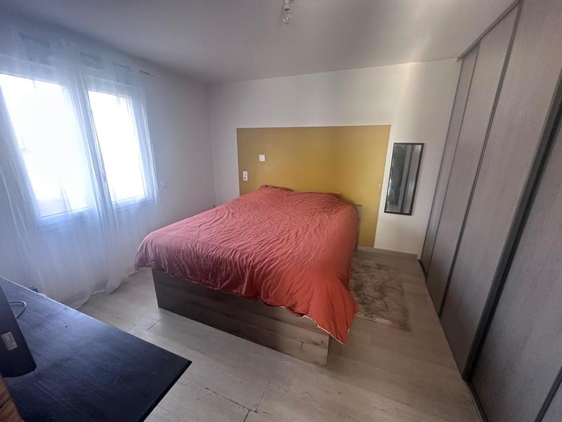 Maison - 95 m² - 5 pièces