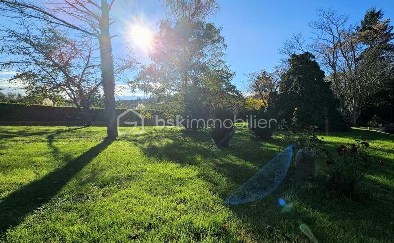 Terrain constructible - 902 m²