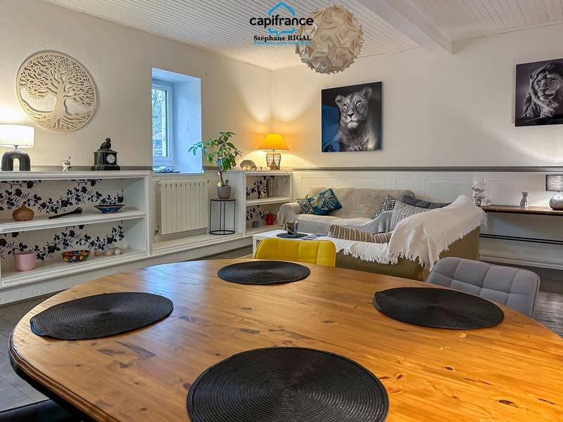 Propriété - 220 m² - 8 pièces