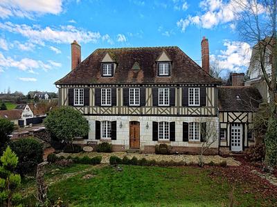 Maison - 182 m² - 6 pièces