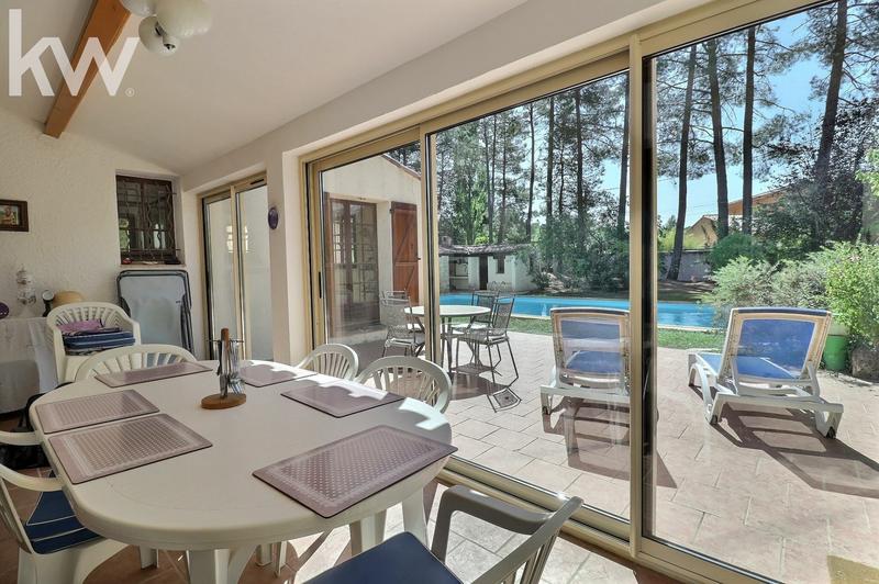 Villa - 147 m² - 6 pièces