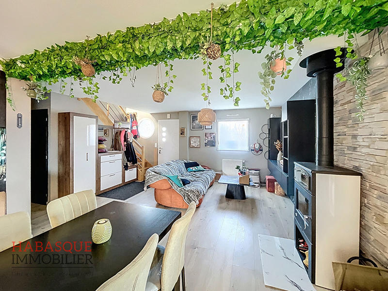 Maison - 136 m² - 7 pièces