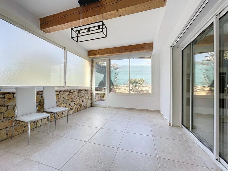 Villa - 407 m² - 13 pièces