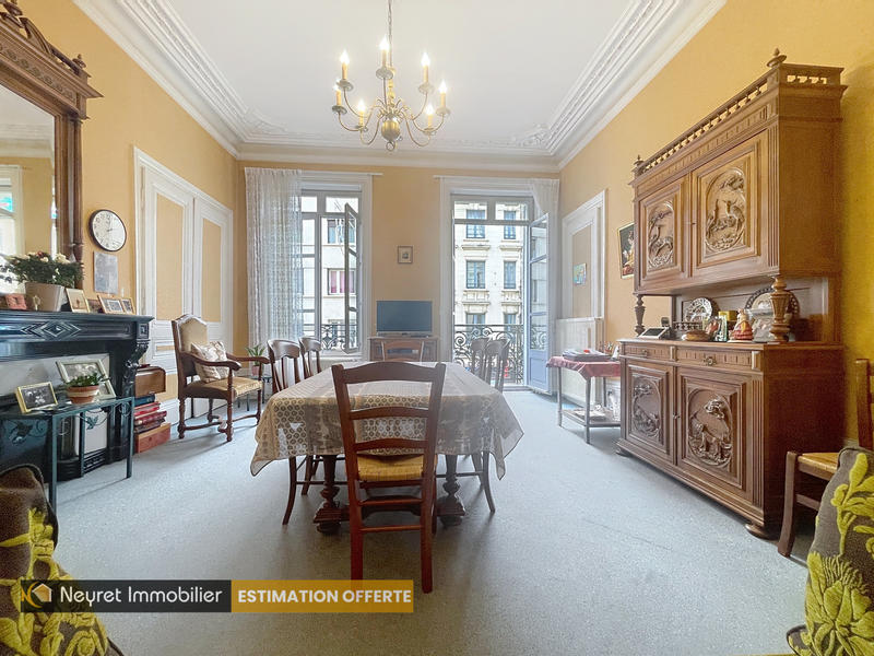 Appartement - 110 m² - 4 pièces