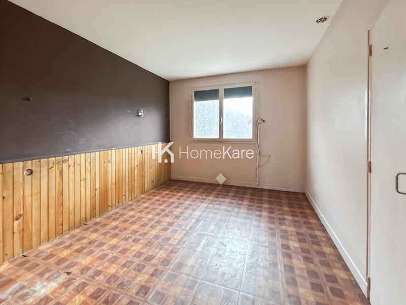 Maison - 220 m² - 7 pièces