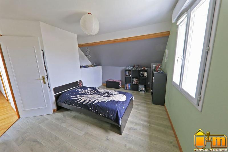 Maison - 138 m² - 6 pièces