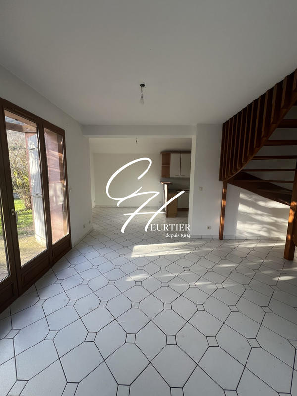 Villa - 99 m² - 5 pièces