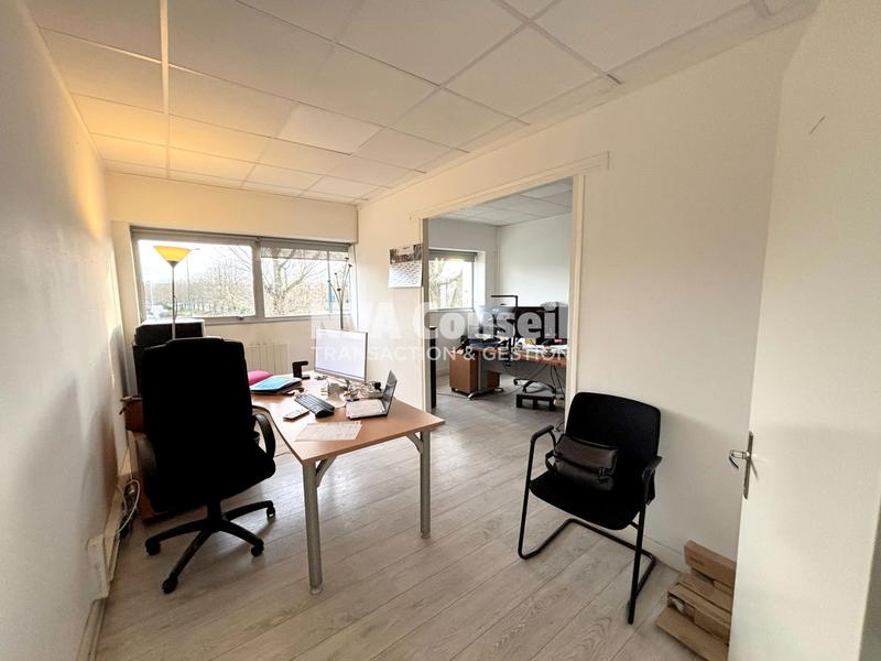 Entrepôt - 769 m²