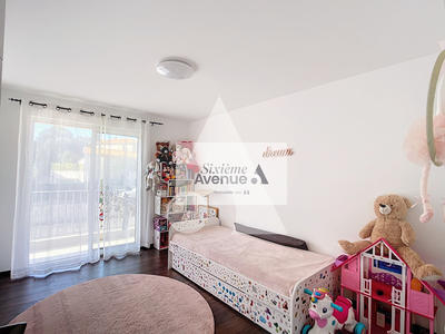 Appartement - 75 m² - 3 pièces