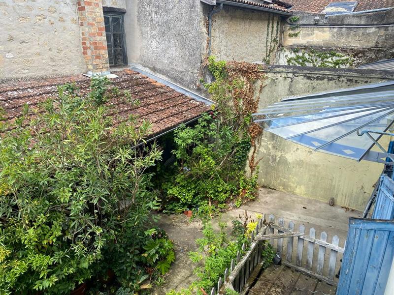 Maison - 532 m² - 9 pièces