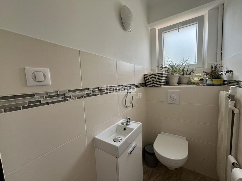 Maison - 252 m² - 10 pièces