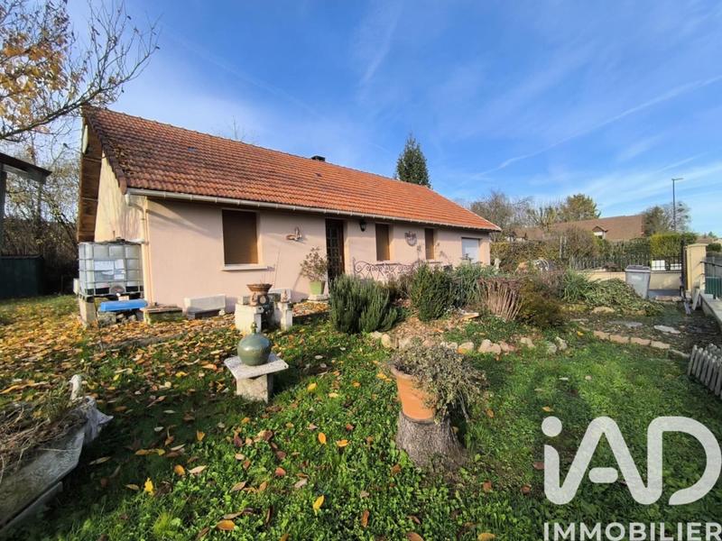 Maison - 90 m² - 5 pièces