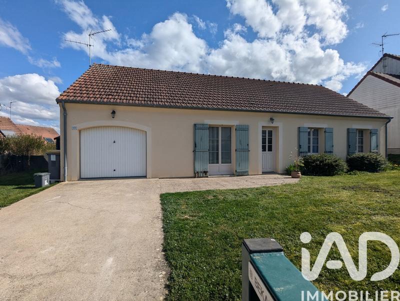 Maison - 99 m² - 5 pièces