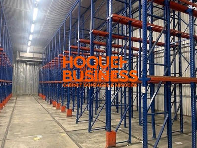 Entrepôt - 3 200 m²