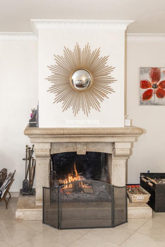 Maison - 230 m² - 8 pièces