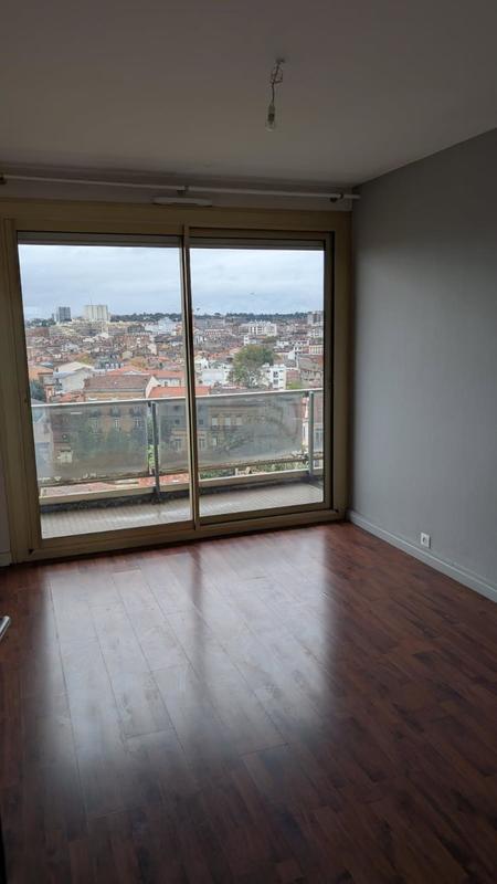 Appartement - 100 m² - 4 pièces