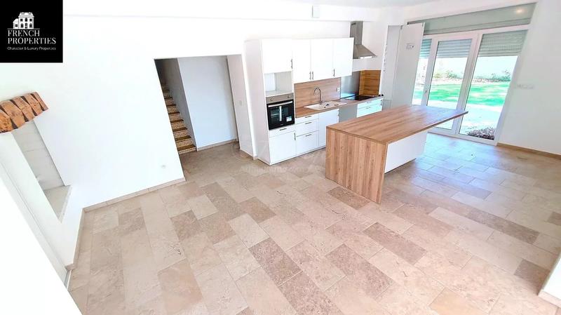 Maison - 193 m² - 8 pièces