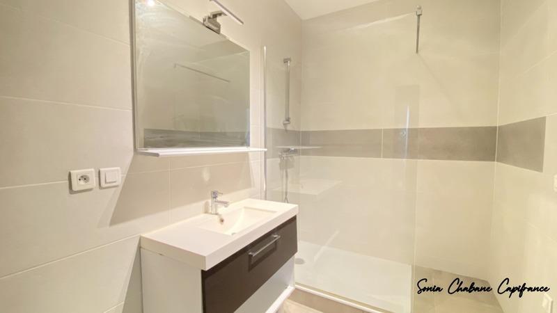 Appartement - 75 m² - 3 pièces