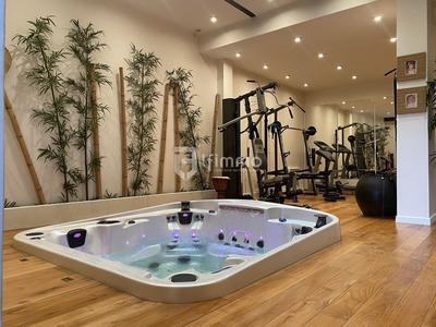 Loft - 240 m² - 7 pièces