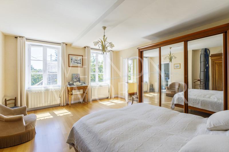 Maison ancienne - 224 m² - 7 pièces