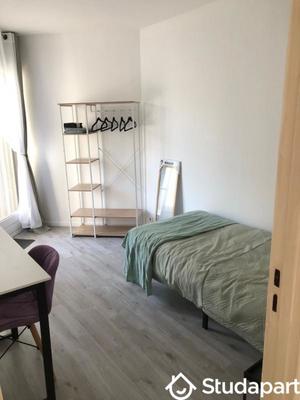 Chambre - 10 m² - 1 pièce