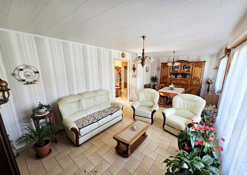 Maison - 120 m² - 7 pièces