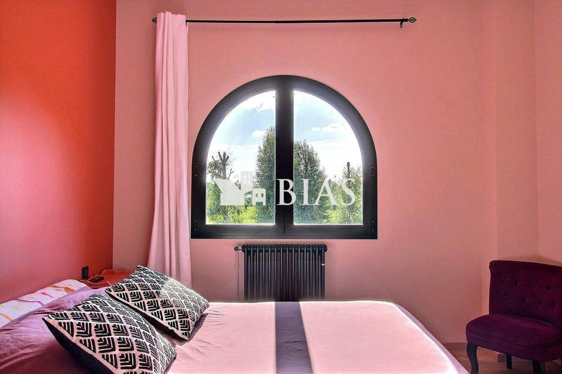 Maison - 272 m² - 7 pièces