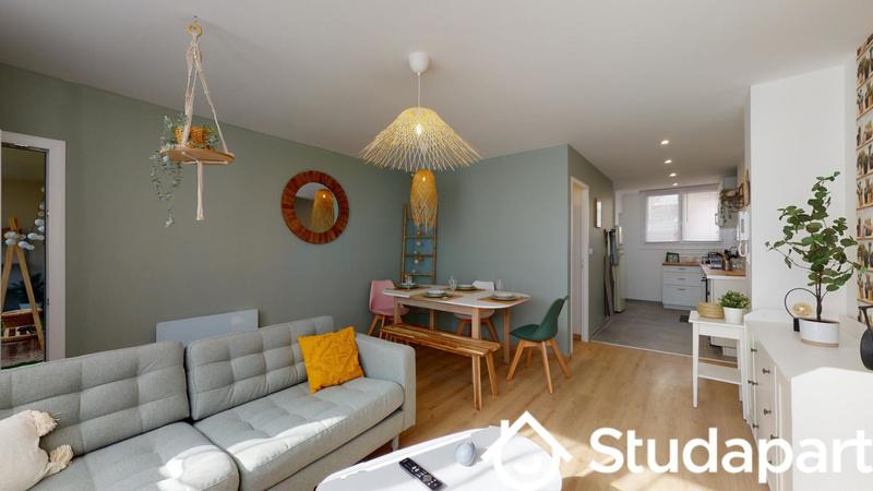 Chambre - 11 m² - 1 pièce