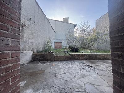 Maison - 100 m² - 2 pièces