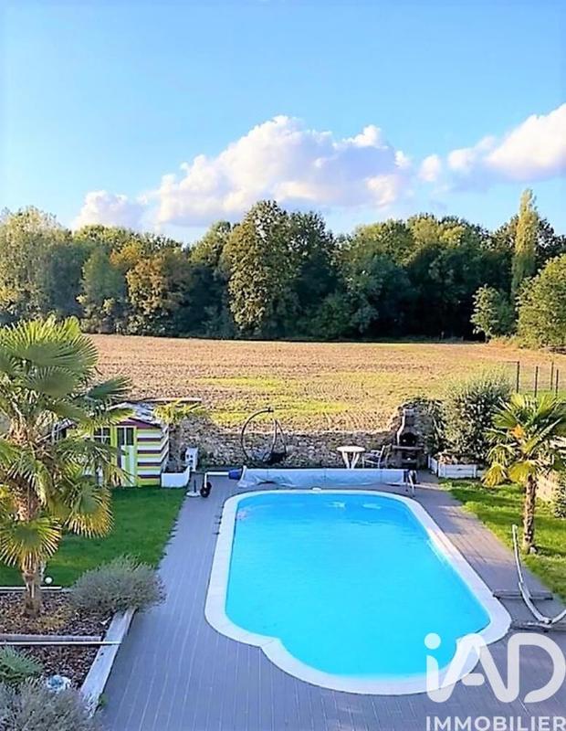 Maison - 180 m² - 6 pièces