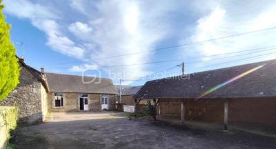 Maison - 113 m² - 9 pièces