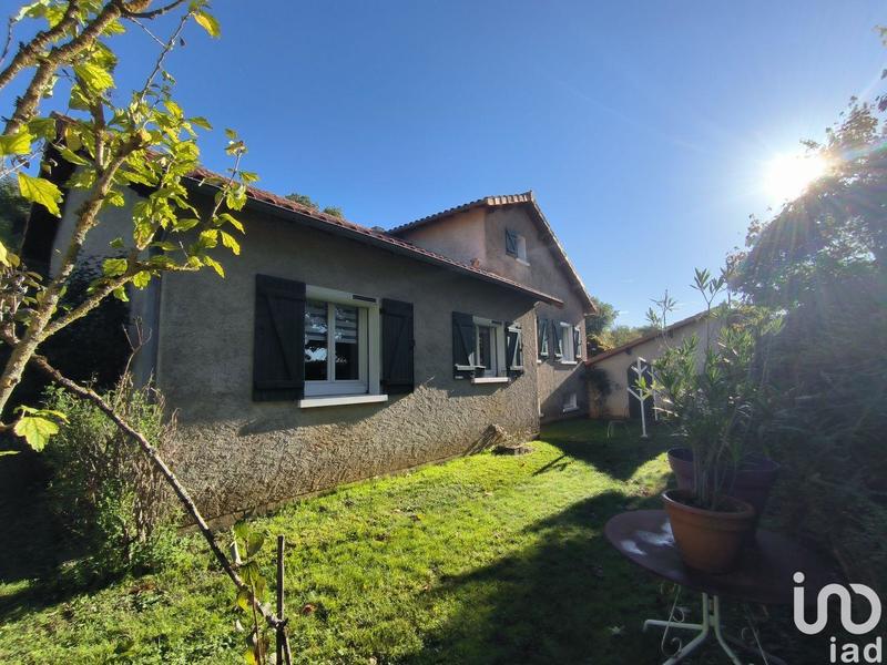 Maison - 140 m² - 7 pièces