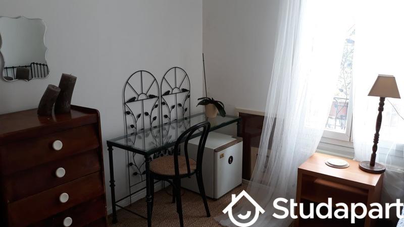 Chambre - 9 m² - 1 pièce