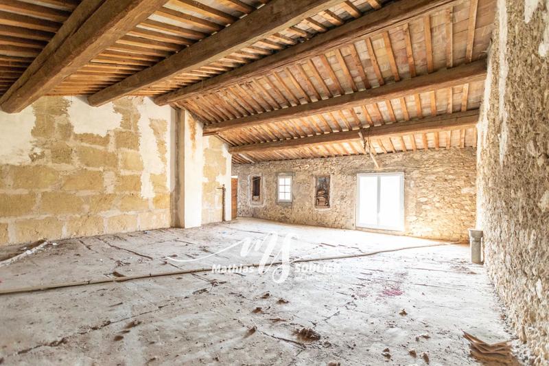 Maison - 340 m² - 12 pièces