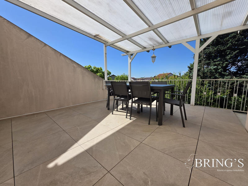 Appartement - 146 m² - 6 pièces