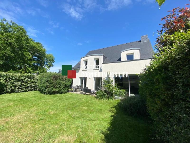 Pavillon - 150 m² - 6 pièces