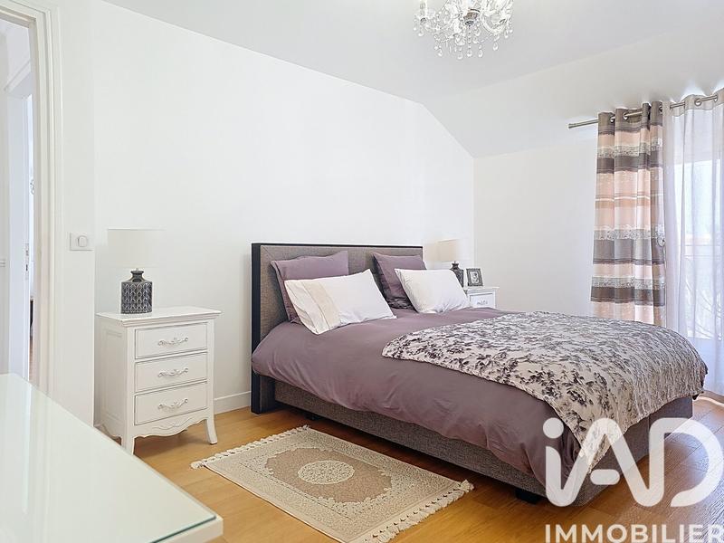 Maison - 170 m² - 7 pièces