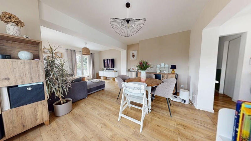 Maison - 100 m² - 5 pièces